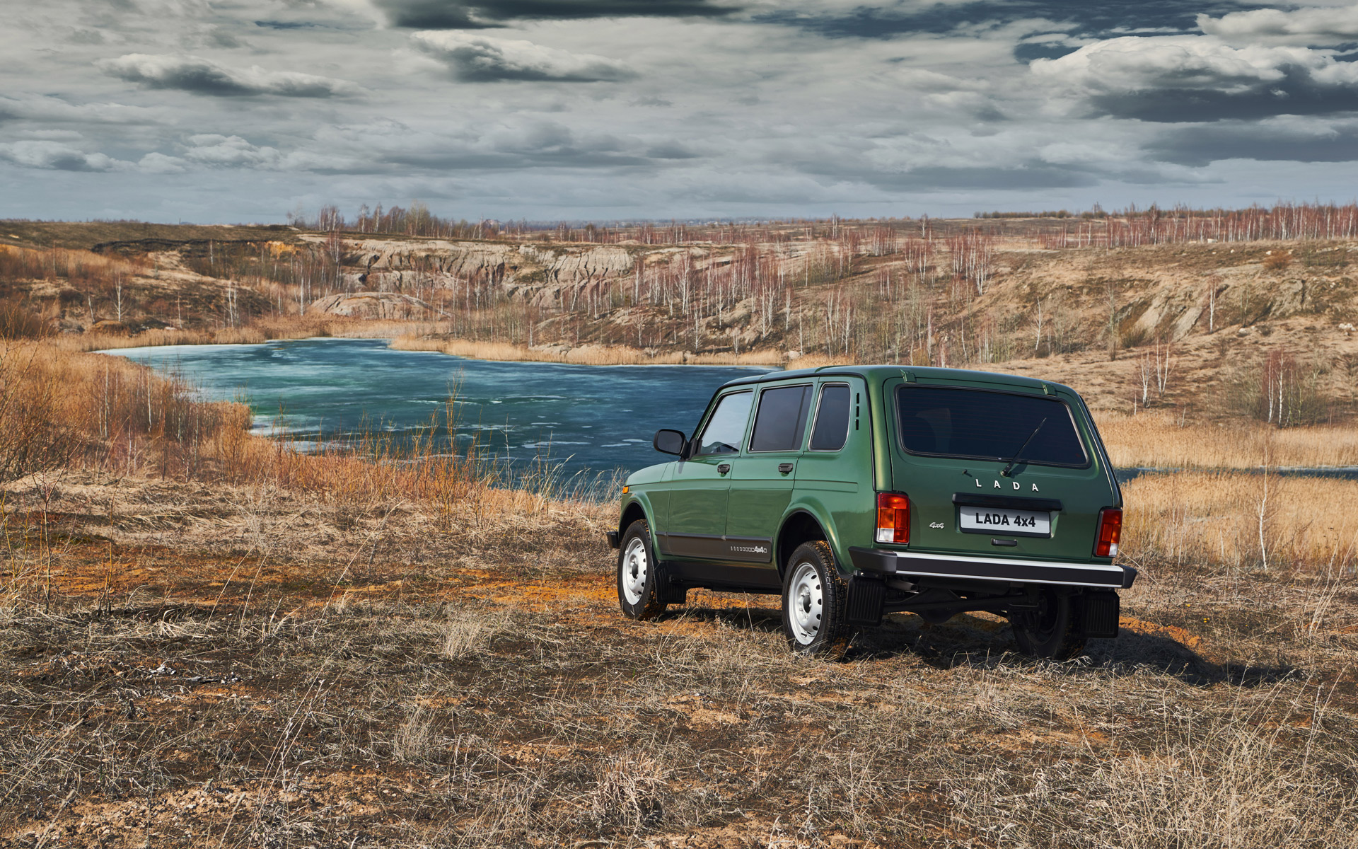 /img/cars/1637051967-exterior_lada_4x4_5_dv_3.jpg