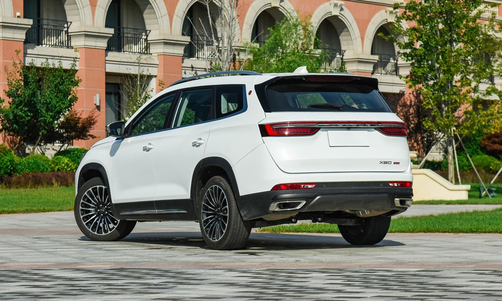 /img/cars/1690544084-x90-plus-2.jpg